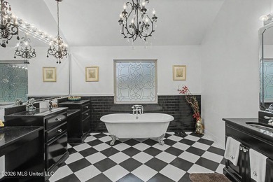 Experience the perfect blend of luxury living and everyday - photo 21