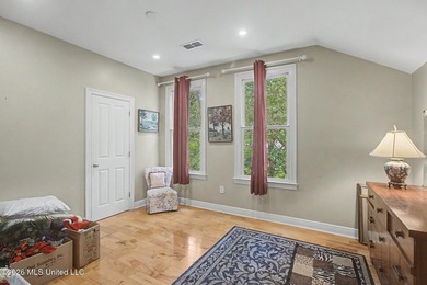 Experience the perfect blend of luxury living and everyday - photo 24