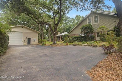 Experience the perfect blend of luxury living and everyday - photo 32