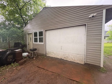 Additional listing photo 1