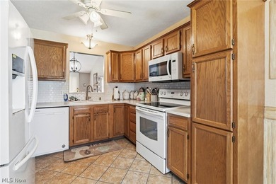 Move-in ready and beautifully updated, this inviting condo - photo 8
