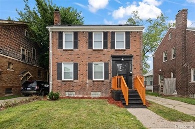 Lake Saint Clair Home For Sale in Detroit Michigan