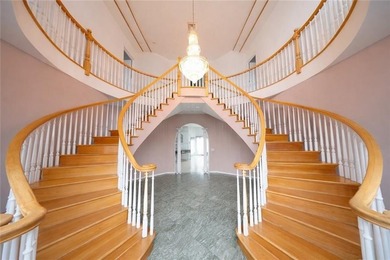 Welcome to an exceptional custom brick estate set on an - photo 3