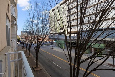 Move-in ready and perfectly positioned in the heart of Downtown - photo 23