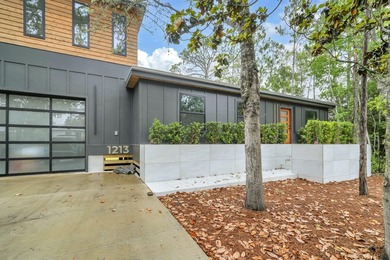 Professional and concise Contemporary residence located on a - photo 3