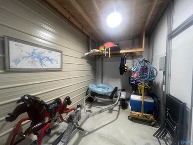 Discover the perfect waterfront family getaway on Lake Weiss in - photo 49