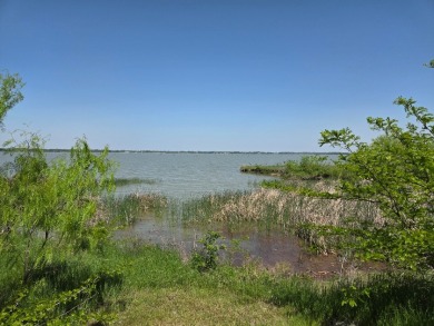 Waterfront Vibes w/Room to Spread Out at RC Lake! - photo 2