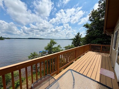 Escape to the Northwoods with this inviting two bedroom - photo 4