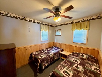 Escape to the Northwoods with this inviting two bedroom - photo 8