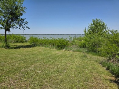 Waterfront Vibes w/Room to Spread Out at RC Lake! - photo 3