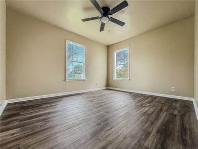 Beautifully updated coastal charmer in sought-after PA Cliffs! - photo 18