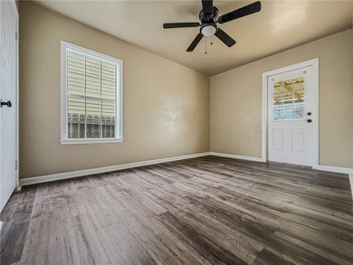 Beautifully updated coastal charmer in sought-after PA Cliffs! - photo 19