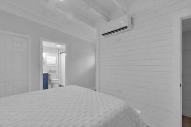 Welcome to your Waterfront Paradise! This beautifully remodeled - photo 23