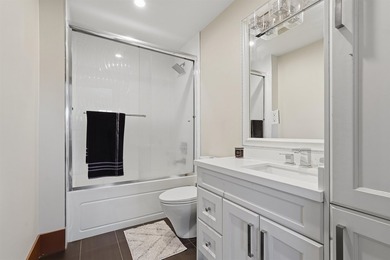Stunning west coast modern, craftsman estate home in Morgan - photo 28