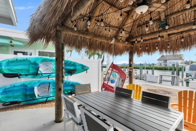 Welcome to your Waterfront Paradise! This beautifully remodeled - photo 30