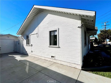 WATCH VIDEO! Gorgeous Remodel of a Classic 1920s Walteria - photo 37