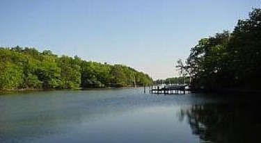 Chesapeake Bay - Piankatank River Lot For Sale in Hartfield Virginia