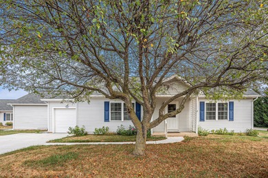 Sunset Lake - Kalamazoo County Condo Sale Pending in Vicksburg Michigan