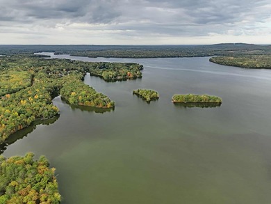 Live the lake life without the waterfront price! This beautiful - photo 9