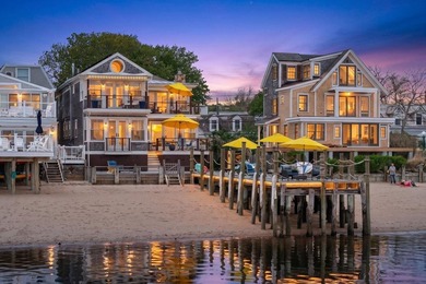 Tracing its roots to a classic Cape house and fishing shack in - photo 1