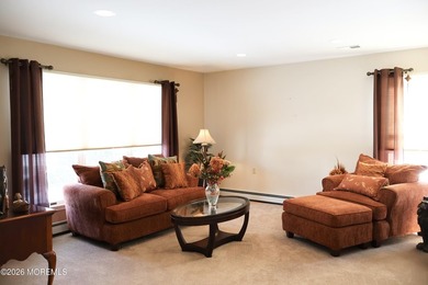 Enjoy easy living in Greenbriar Woodlands, a 55+ gated community - photo 2