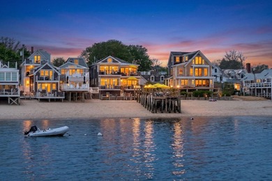 Tracing its roots to a classic Cape house and fishing shack in - photo 3