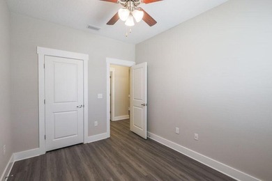 This Savannah floor plan features 3 bedrooms, 2.5 baths, and a - photo 10