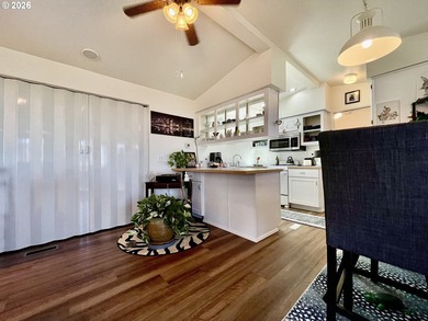 Enjoy coastal living with Pacific Ocean views from this - photo 17