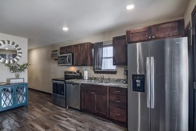 Check out this newer built, move in ready home. This 2 bed, 1 - photo 2