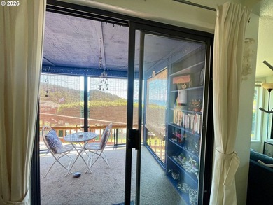 Enjoy coastal living with Pacific Ocean views from this - photo 32