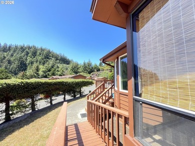 Enjoy coastal living with Pacific Ocean views from this - photo 35