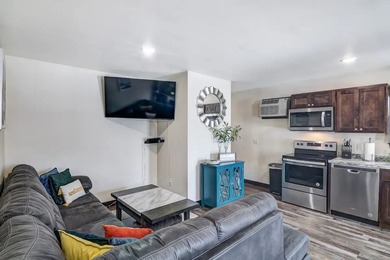 Check out this newer built, move in ready home. This 2 bed, 1 - photo 6