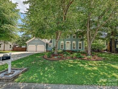 Imagine relaxing on your oversized, covered back deck - photo 1