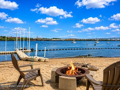 Exceptional waterfront estate with private dock and over 700 - photo 10