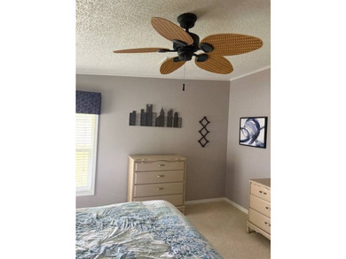 Move right into this beautifully updated 2-bedroom, 2-bath - photo 17