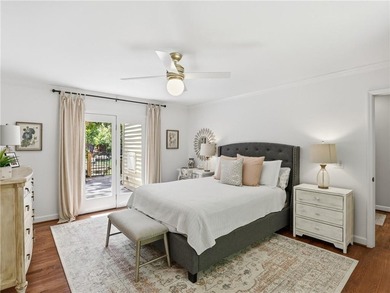 Experience refined lake living in this exceptional 5-bedroom, 3 - photo 18