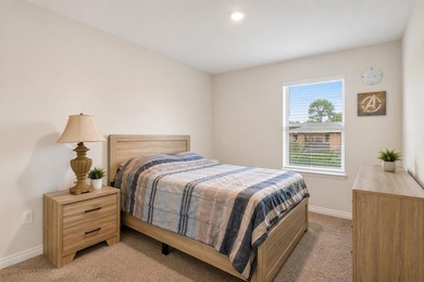 Short Sale Approved!! Beautiful 2023-built home with NO HOA - photo 24