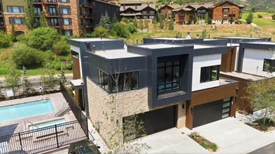 Rarely available and impeccably maintained, this nearly new - photo 8