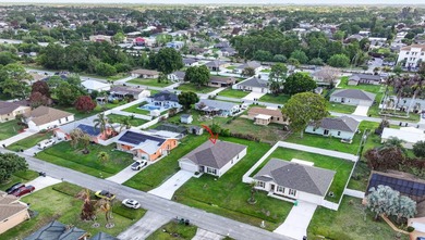 Short Sale Approved!! Beautiful 2023-built home with NO HOA - photo 29