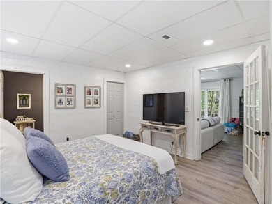 Experience refined lake living in this exceptional 5-bedroom, 3 - photo 34