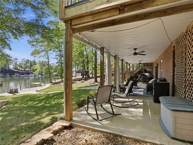 Experience refined lake living in this exceptional 5-bedroom, 3 - photo 43