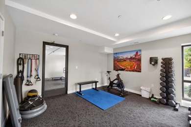 Beautiful and well-maintained condo in an incredible location - photo 45