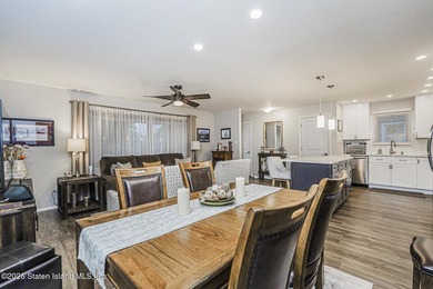 Welcome to 43 Hickory Avenue! This fully renovated 1-family - photo 8