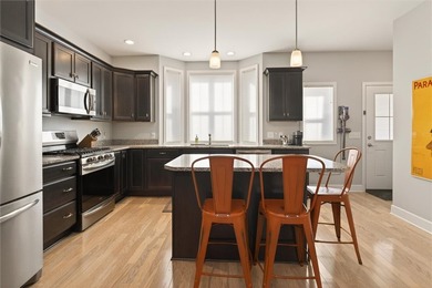 Luxury, comfort, and convenience. Welcome to 159 N Plymouth: a - photo 11
