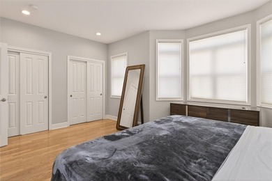 Luxury, comfort, and convenience. Welcome to 159 N Plymouth: a - photo 22