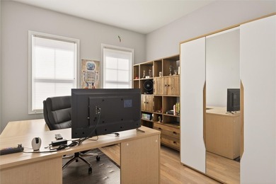 Luxury, comfort, and convenience. Welcome to 159 N Plymouth: a - photo 27