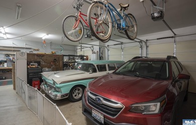 Tucked into the sought-after Panorama Vista community near - photo 29