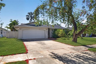 Welcome to 5810 Venetian Blvd NE-a beautifully reimagined - photo 1