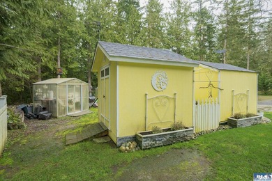Tucked into the sought-after Panorama Vista community near - photo 38