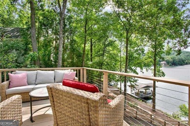 Spectacular sunsets on this breathtaking lakefront escape! This - photo 9